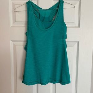 EUC Lululemon Tank Top with built in Sports Bra